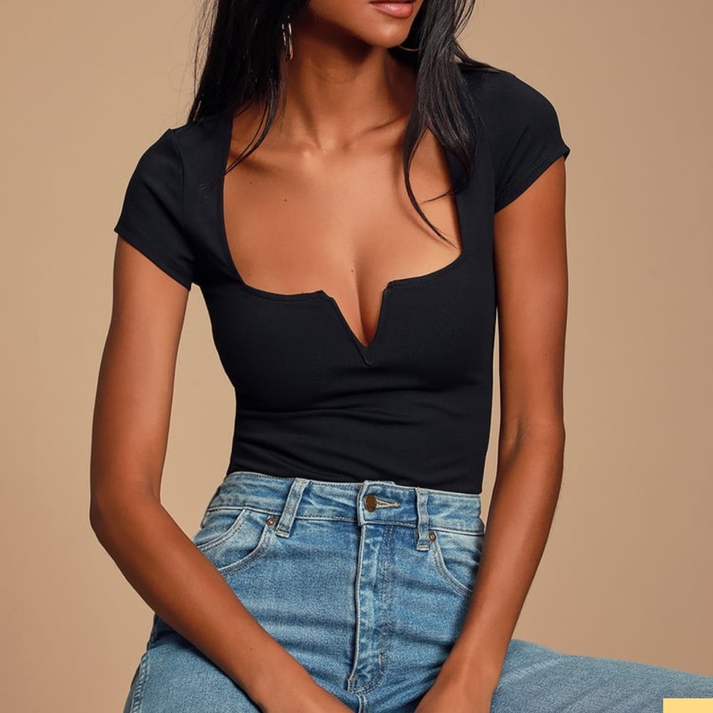 NWT Lulu’s Black Notched Bodysuit